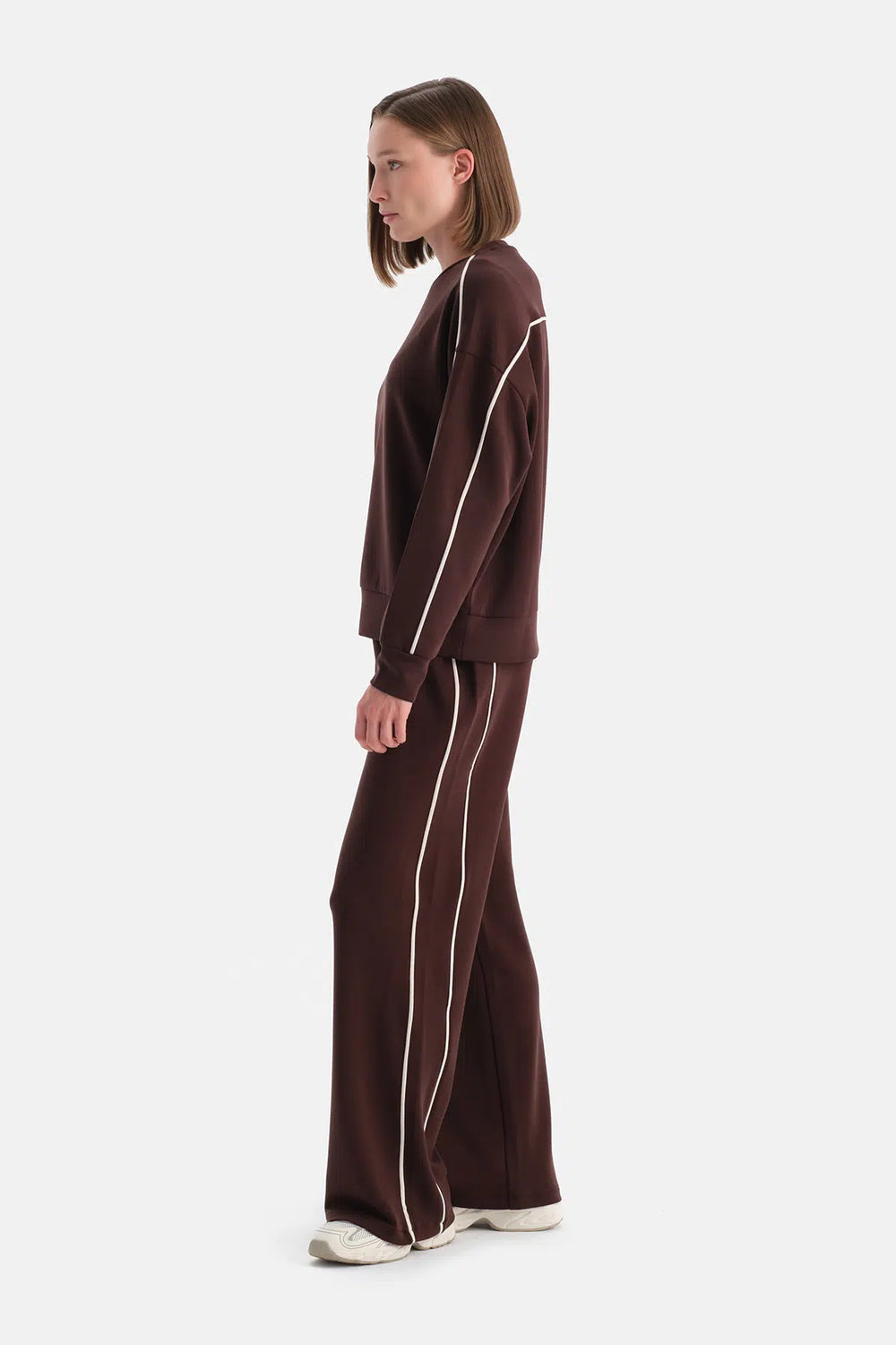 Kahverengi Kadın Modal Biye Detaylı Sweatshırt