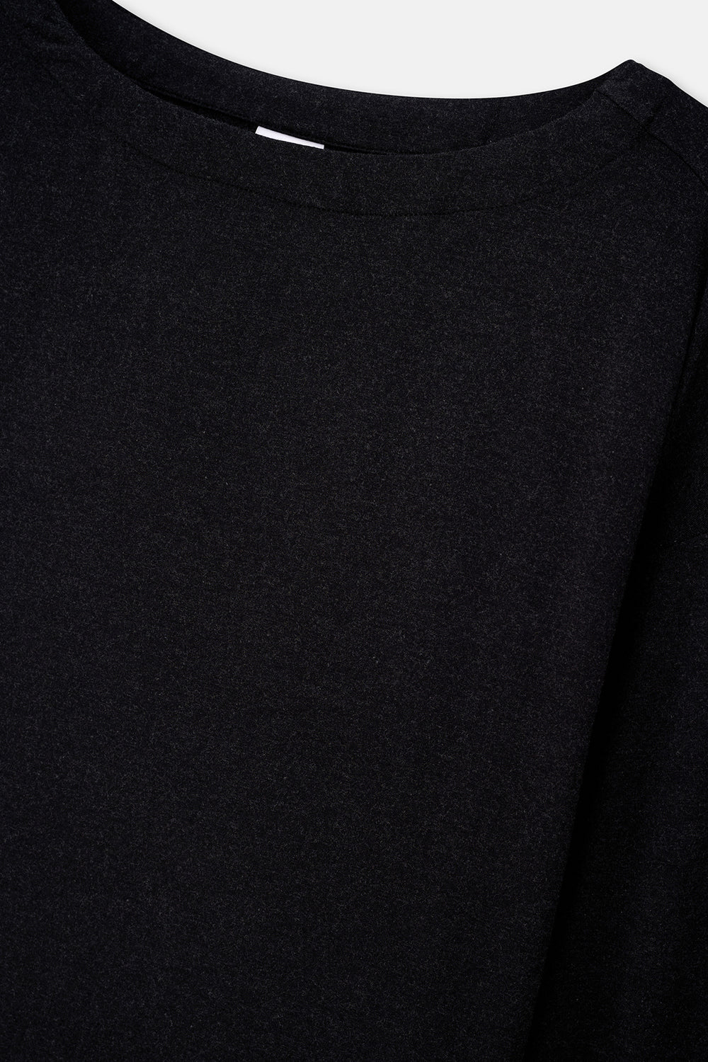 Antrasıt Hafif Kayık Yaka Soft Touch Uzun Kollu Tişört