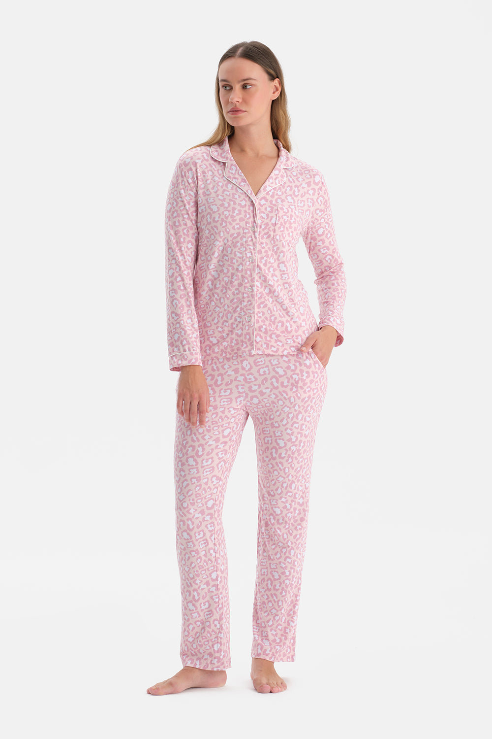 LEOPAR DESENLİ TERMAL PİJAMA TAKIMI