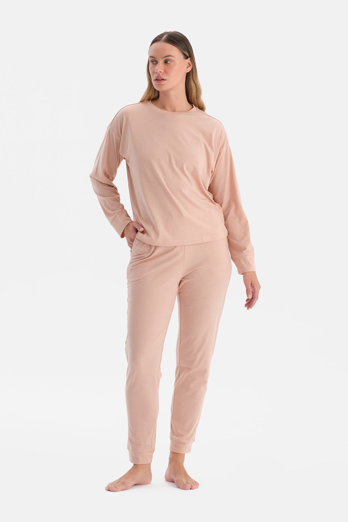 Pudra Uzun Kollu Tişört Pantolon Takım