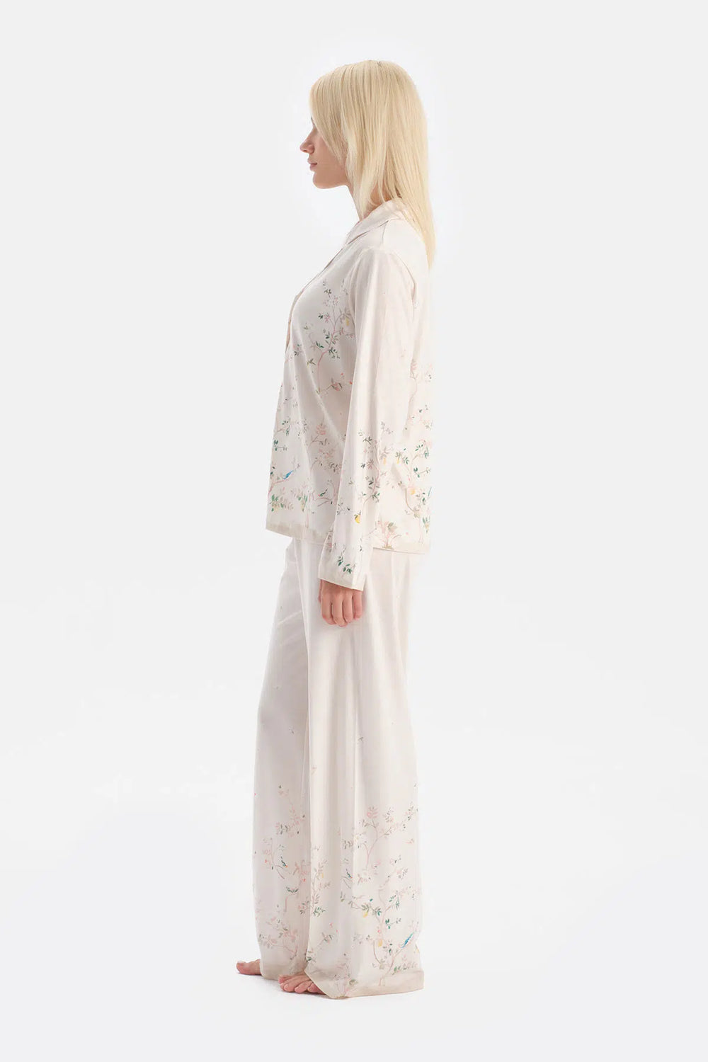 Ekru Çiçek Desenli Gömlek Pantolon Takım