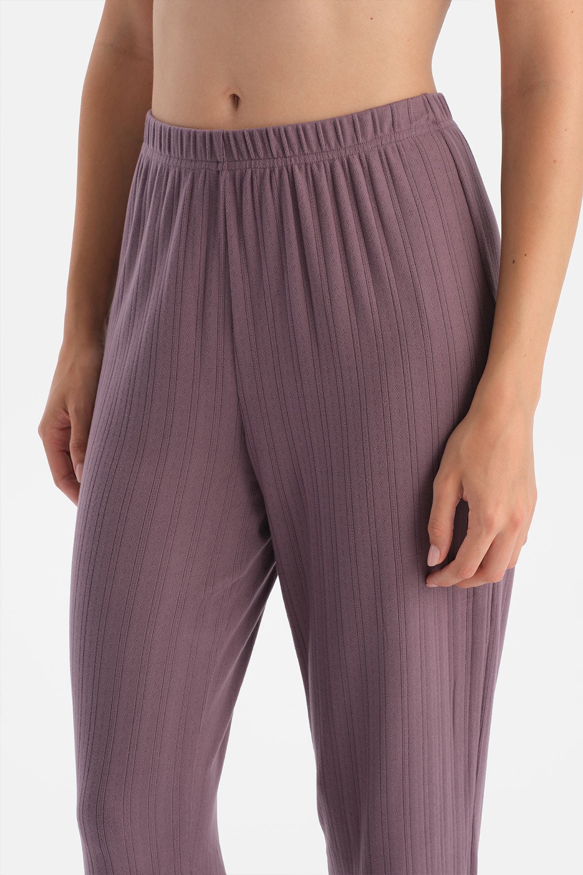 Mürdüm Travel Pointel V Yaka Tişört Pantolon Pijama Seti
