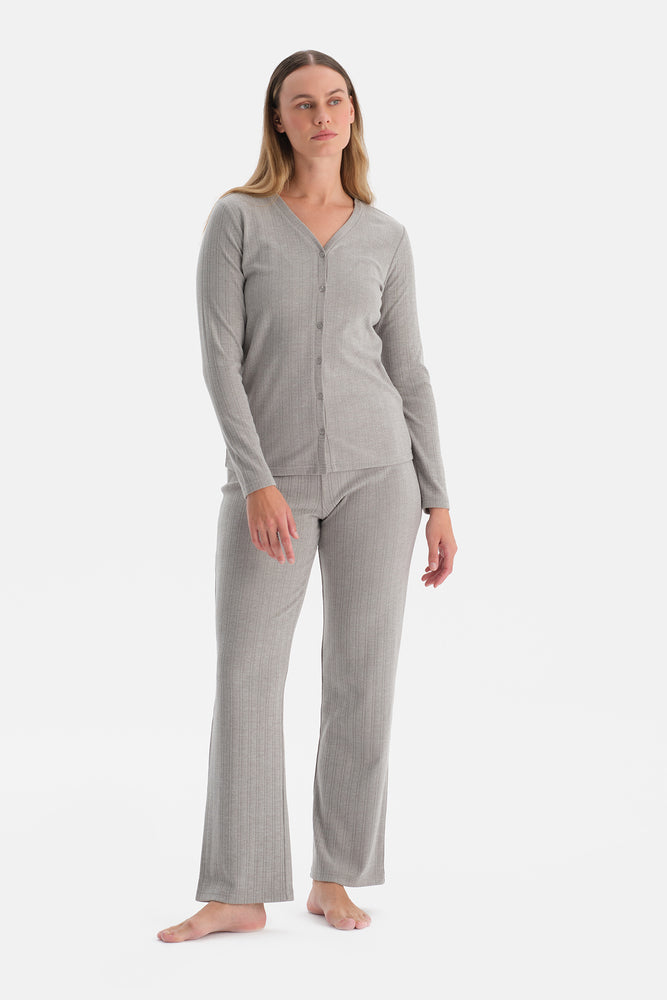 POINTEL V YAKA TİŞÖRT PANTOLON TAKIM