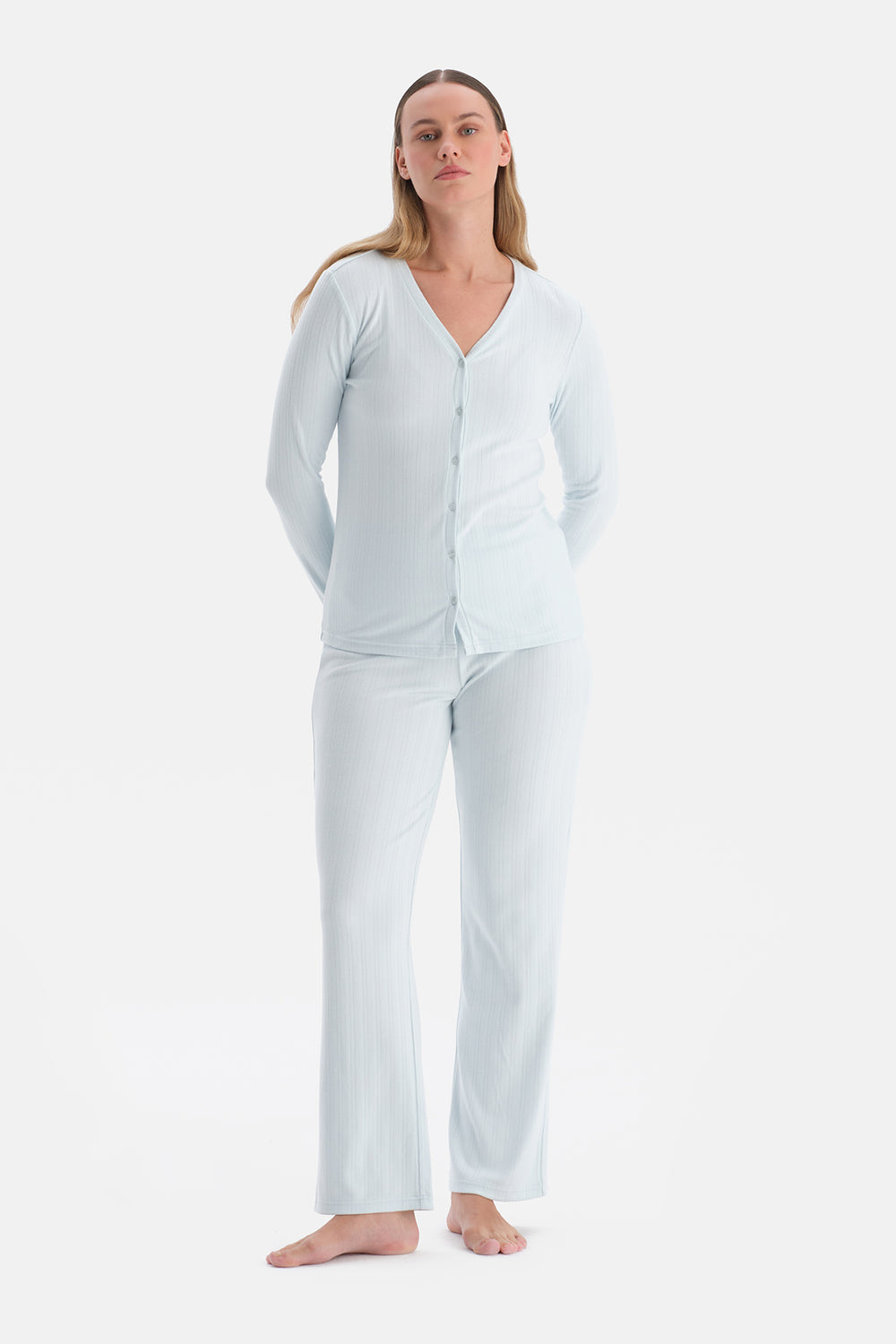 POINTEL V YAKA TİŞÖRT PANTOLON TAKIM