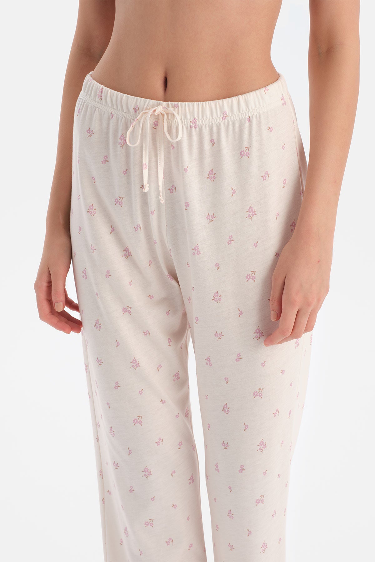 ÇİÇEK DESENLİ GÖMLEK PANTOLON TAKIM