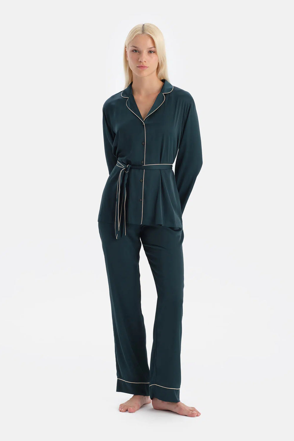 Koyu Yeşil Biye Detaylı Saten Pantolon