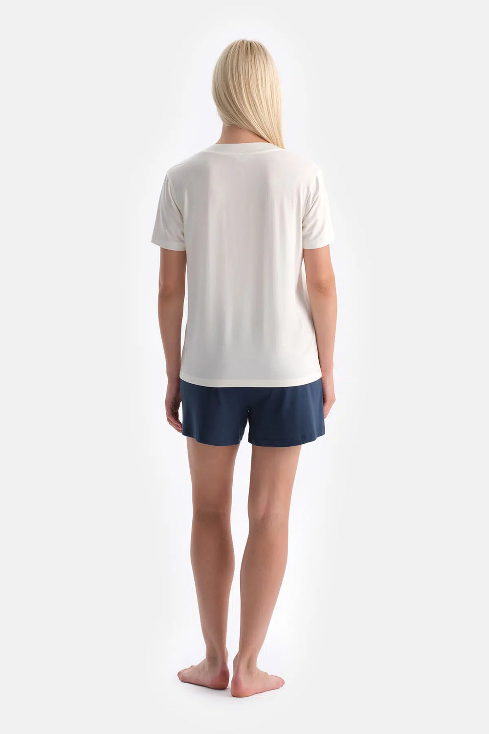 Ekru V Yaka Kısa Kollu Şort Takım