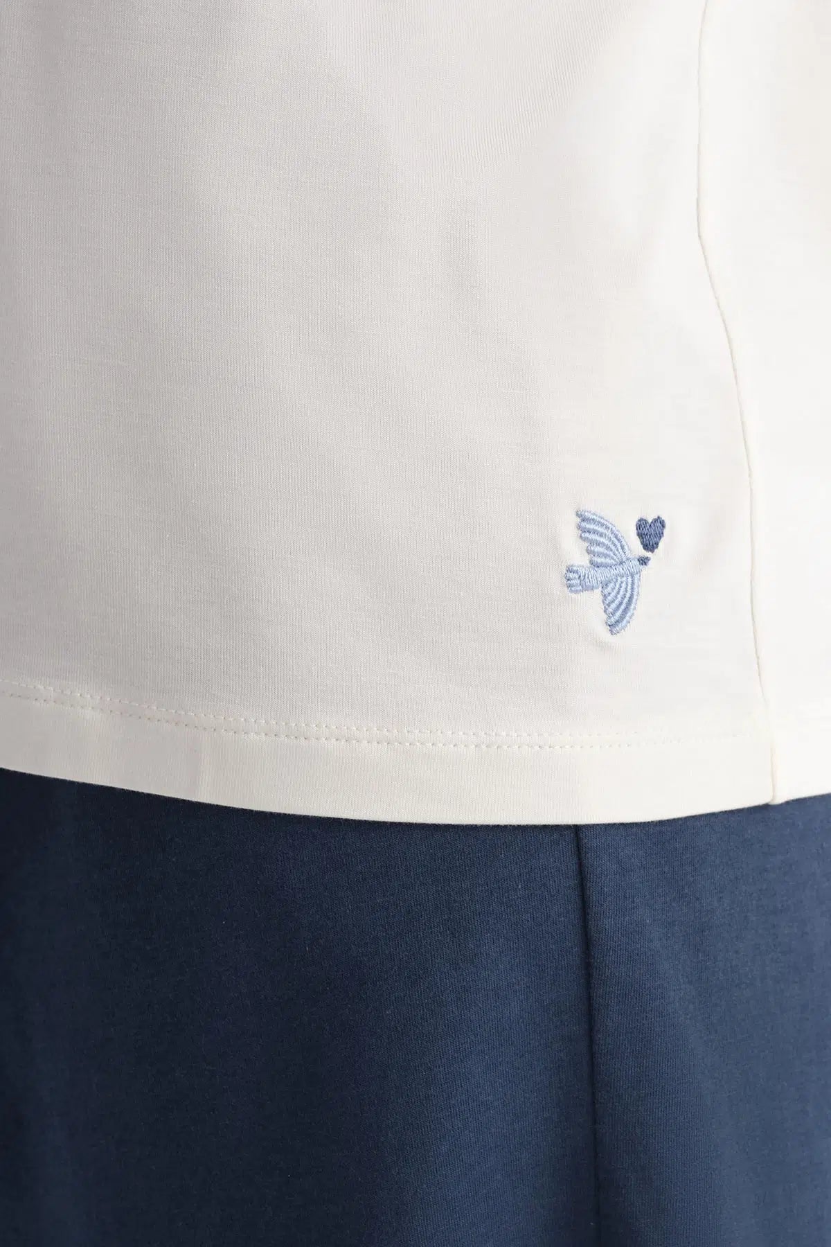 Ekru V Yaka Kısa Kollu Şort Takım