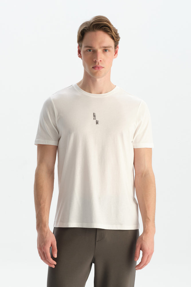 Kırık Beyaz Bisiklet Yaka Baskılı Tişört