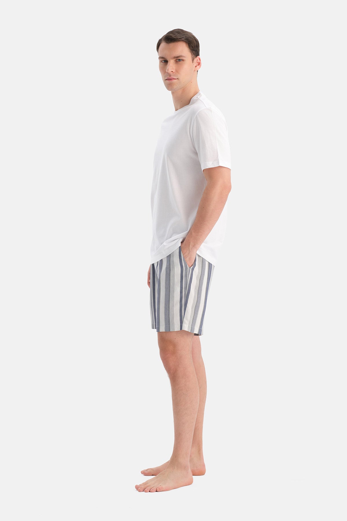 BİSİKLET YAKA KISA KOLLU TİŞÖRT