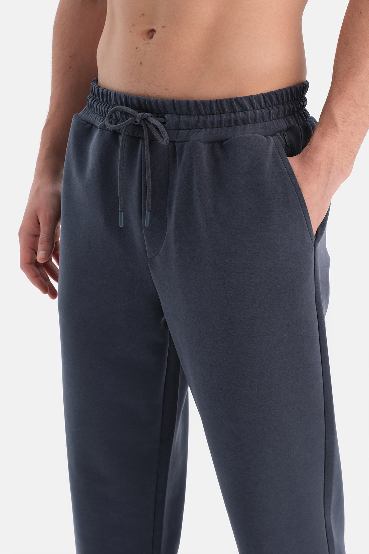 MODAL KARIŞIMLI PAÇA KATLAMALI PANTOLON