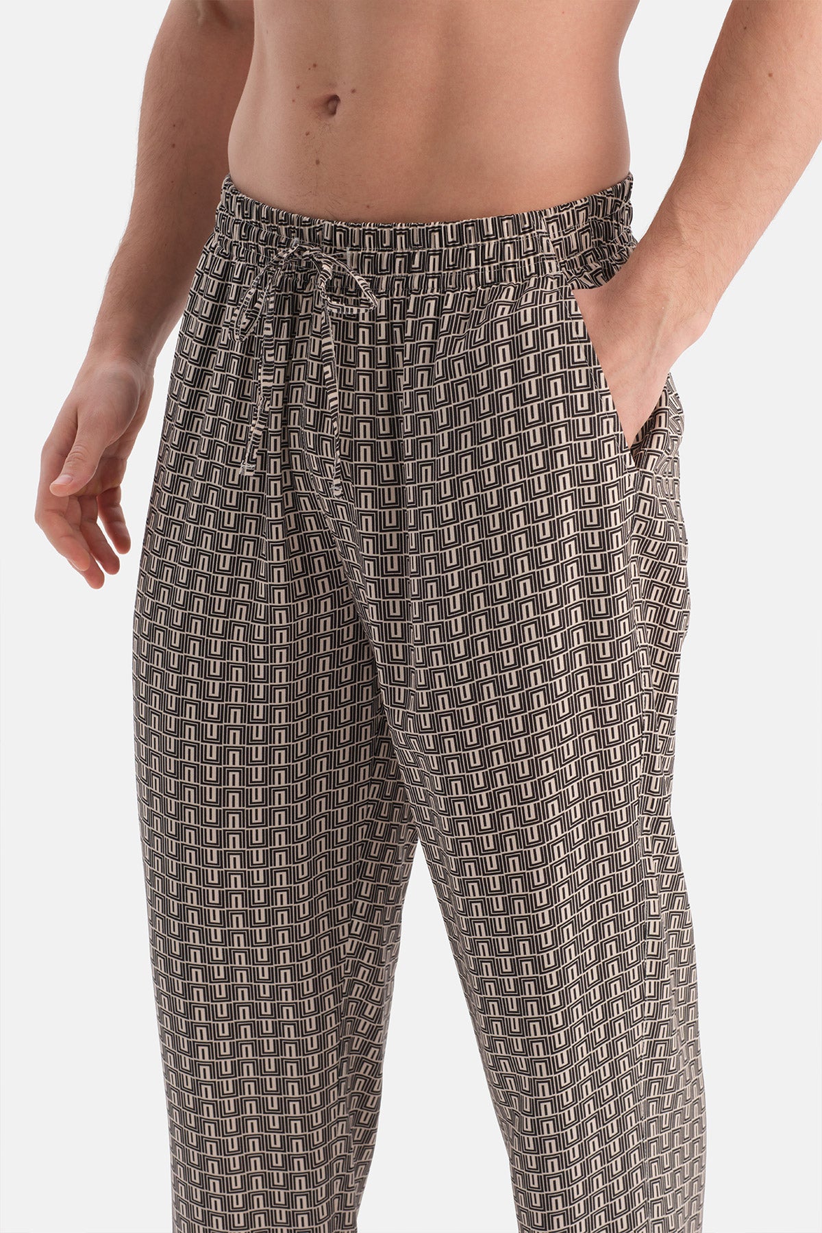 KISA KOLLU TİŞÖRT PANTOLON TAKIM