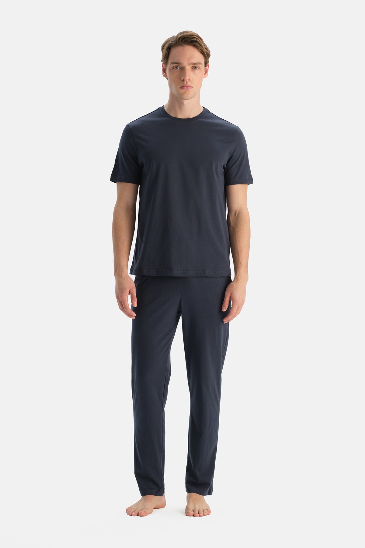 Lacivert Bisiklet Yaka Tişört Pantolon Takım