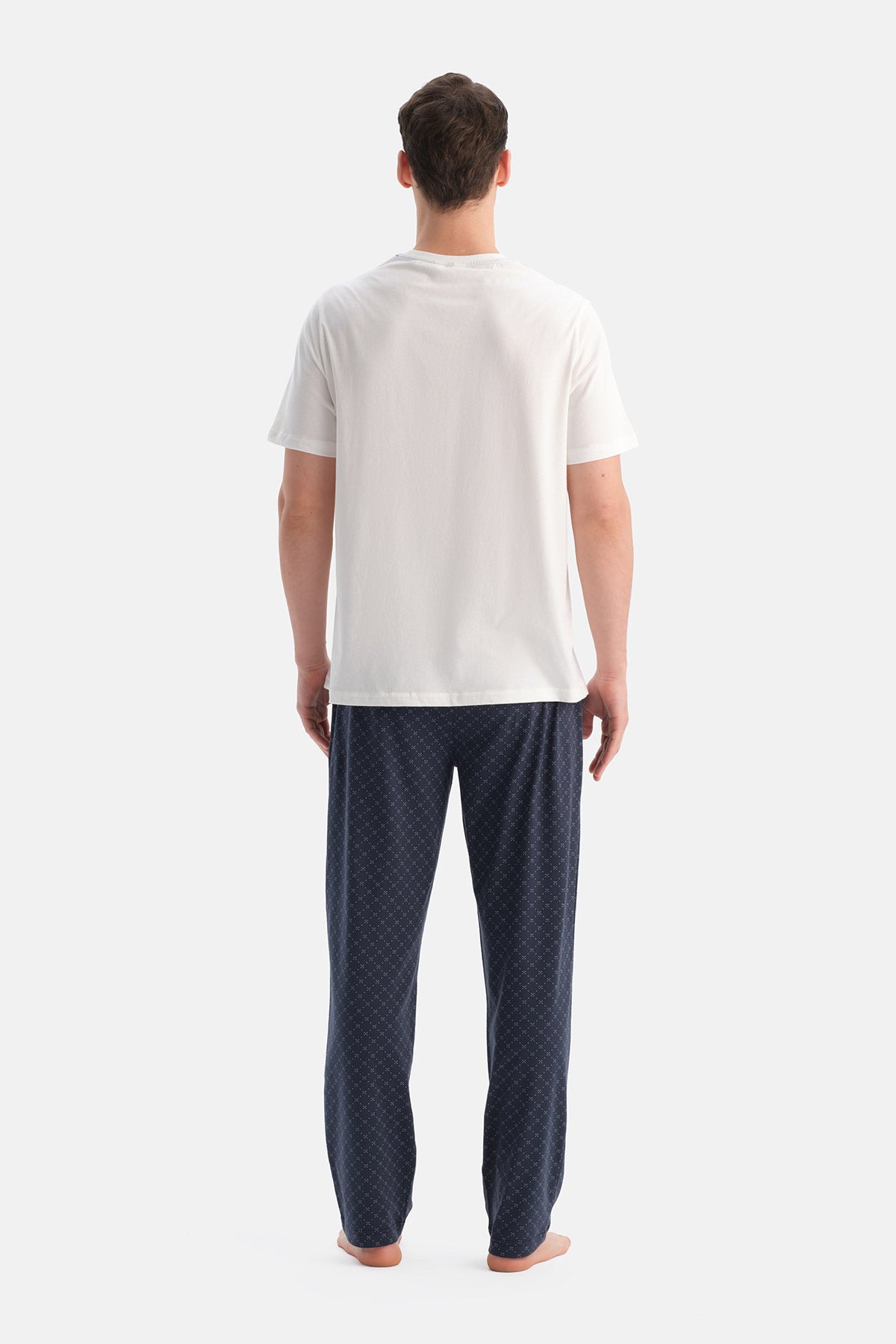 BİSİKLET YAKA KISA KOLLU TİŞÖRT PANTOLON TAKIM