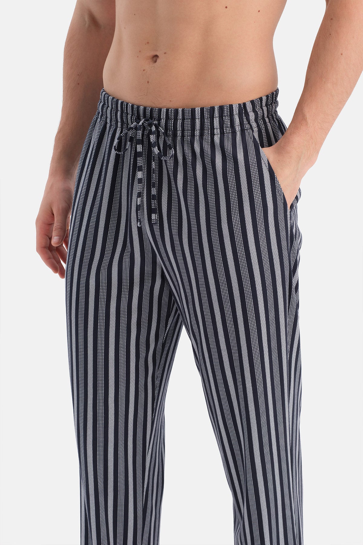 BİSİKLET YAKA KISA KOLLU TİŞÖRT PANTOLON TAKIM