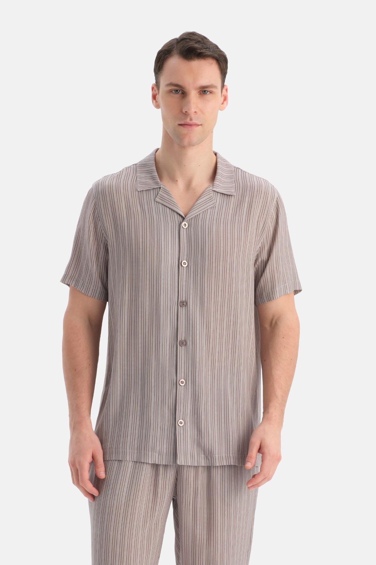 KISA KOLLU VİSKON DOKUMA GÖMLEK