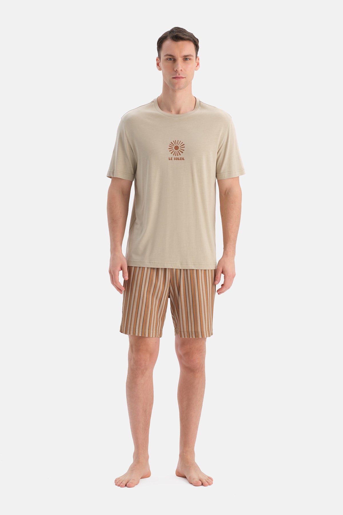 Taş Baskı Detaylı Tişört Şort Takım