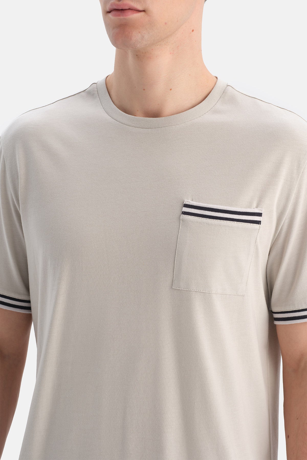 KISA KOLLU CEPLİ PAMUK MODAL TİŞÖRT ŞORT TAKIM