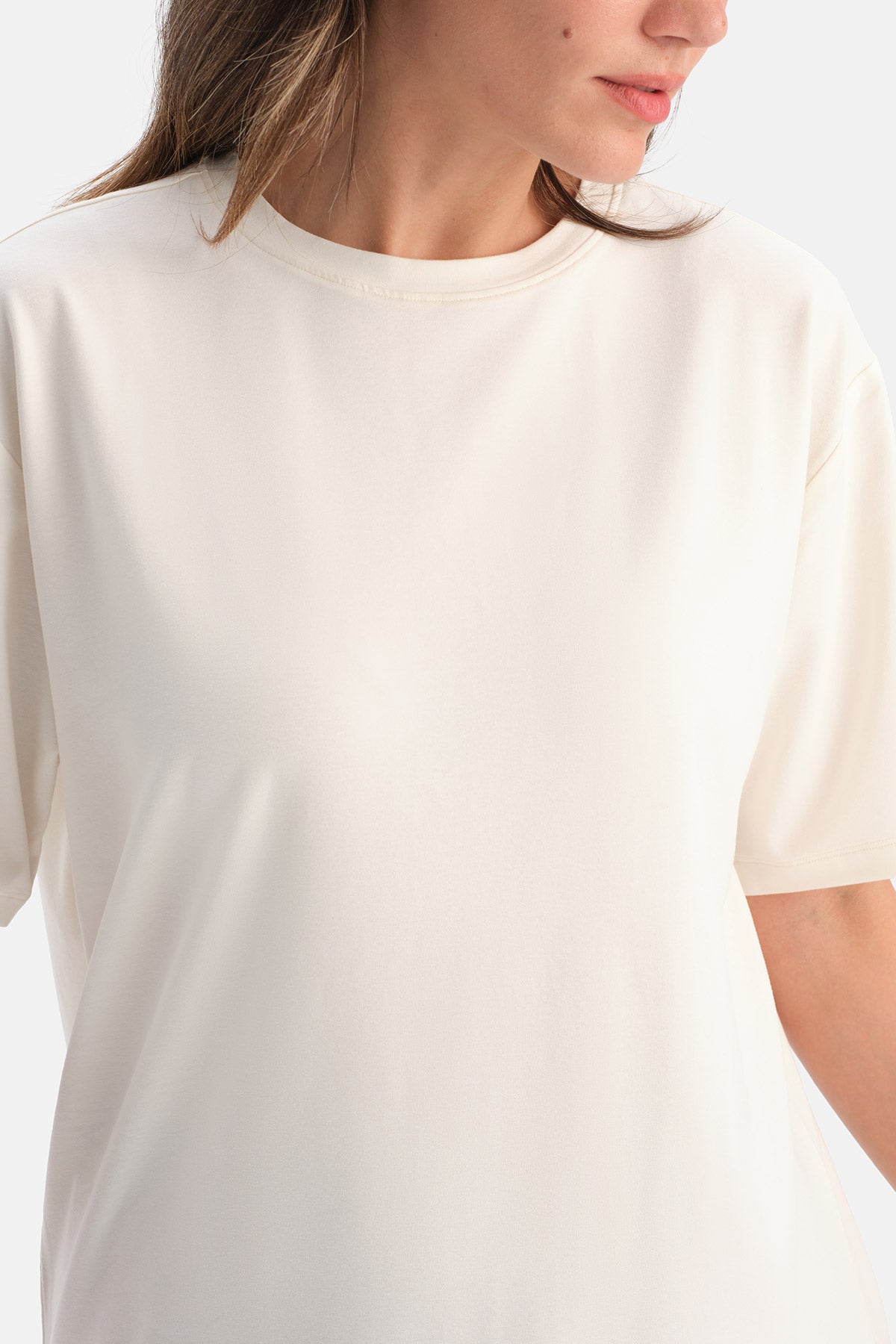 BİSİKLET YAKA OVERSIZE TİŞÖRT