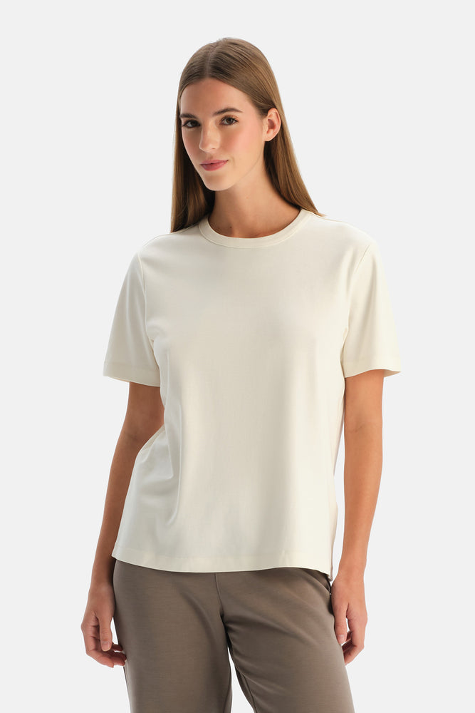 Ekru Bisiklet Yaka Pamuklu Tişört