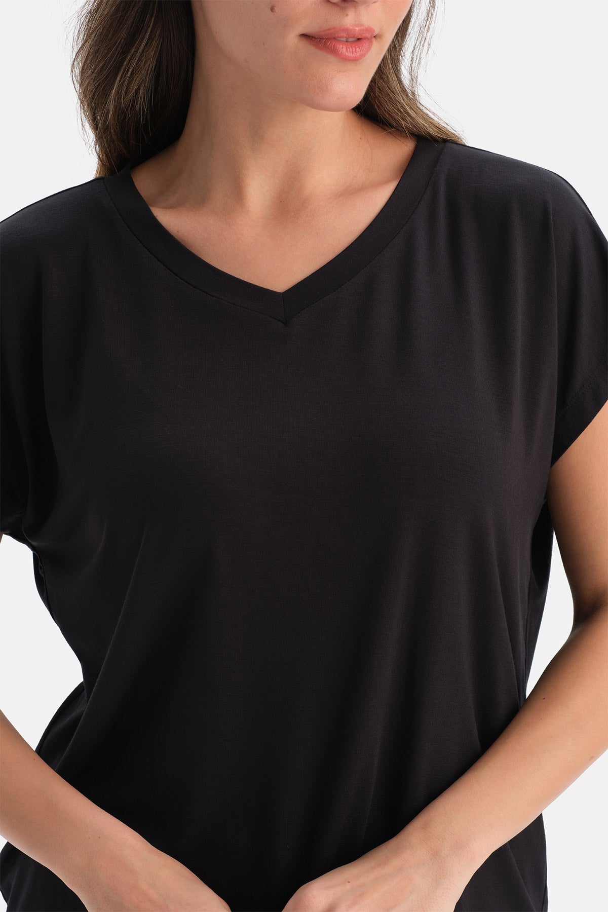 V YAKA SİROVİSKON TİŞÖRT PANTOLON TAKIM