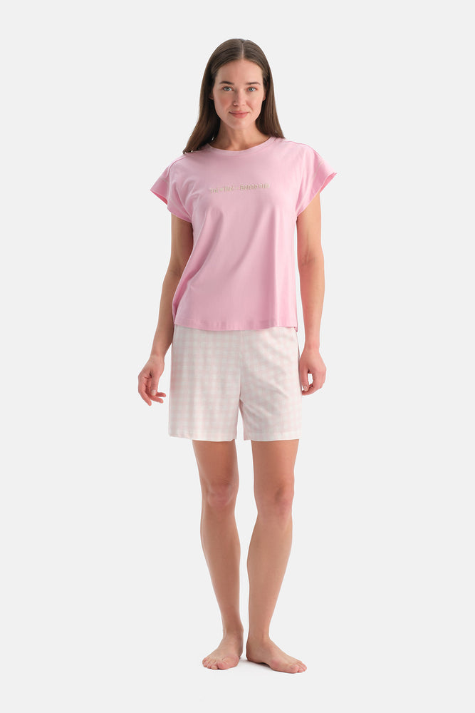 NAKIŞ DETAYLI TİŞÖRT ŞORT TAKIM