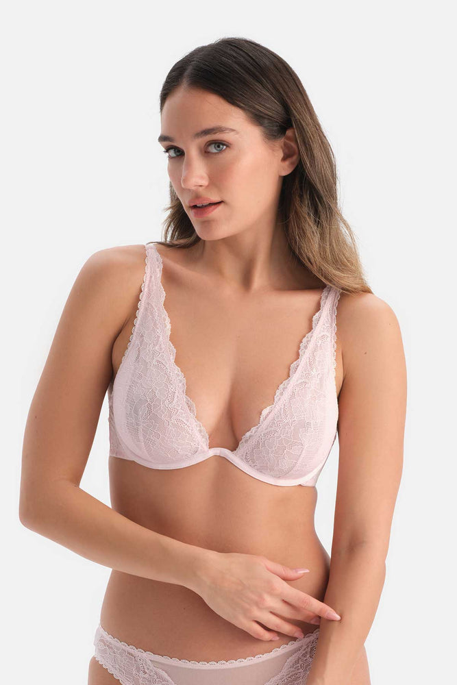 Pembe Dantel Detaylı Sütyen