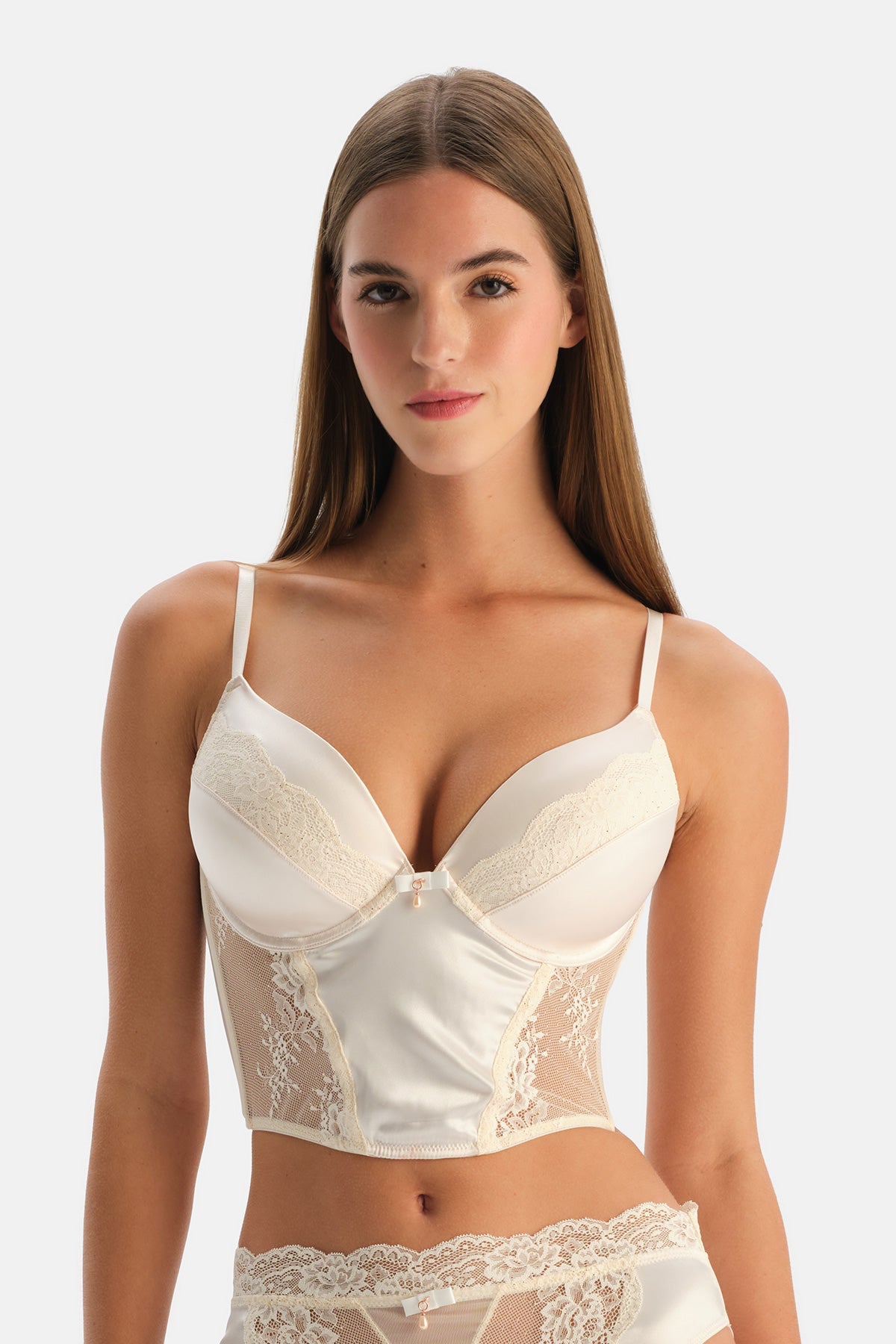 AKSESUAR VE DANTEL DETAYLI SATEN BÜSTİYER