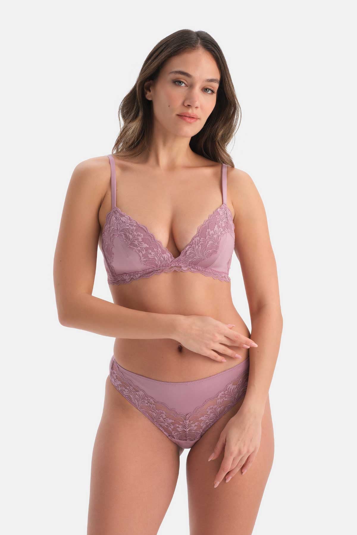 DANTELLİ BRAZILIAN KÜLOT