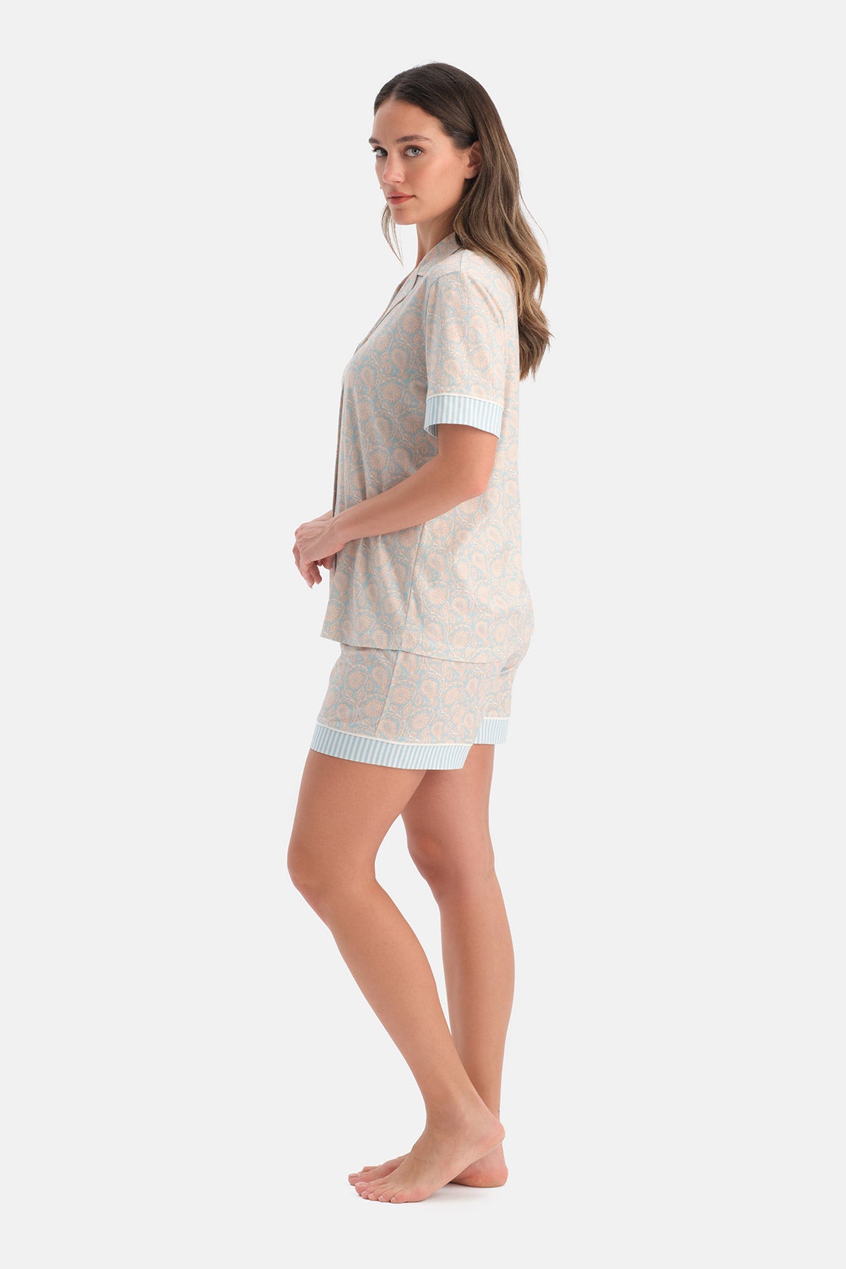 ŞAL DESENLİ GÖMLEK ŞORT TAKIM