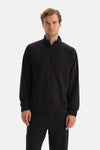 Siyah Yarım Fermuarlı Dik Yaka Sweatshirt