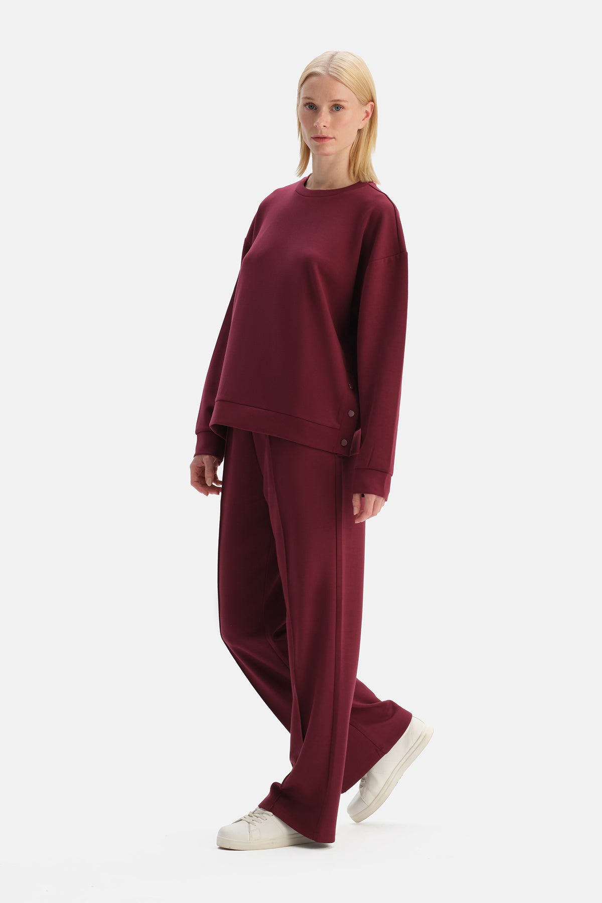 Bordo Yan Çıtçıt Detaylı Sweatshirt