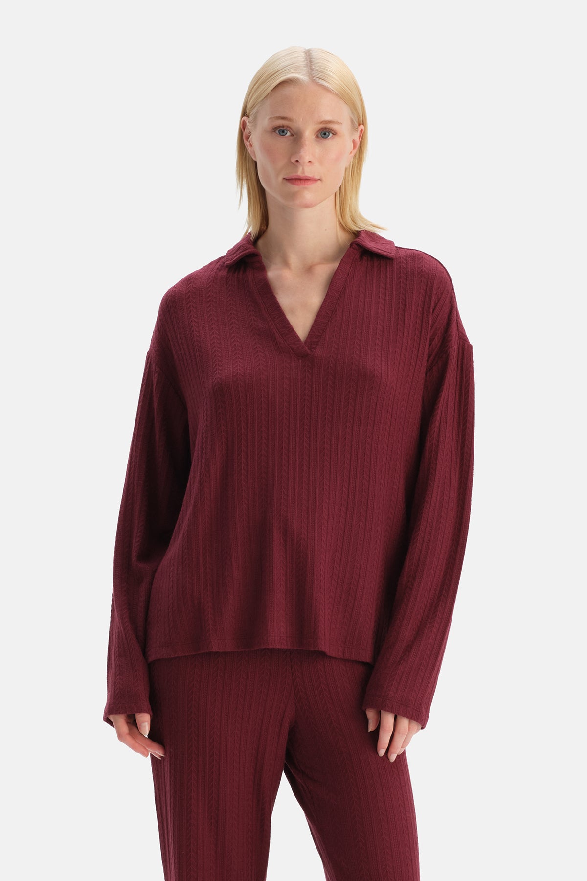 Bordo Örgü Detaylı Polo Yaka Bluz