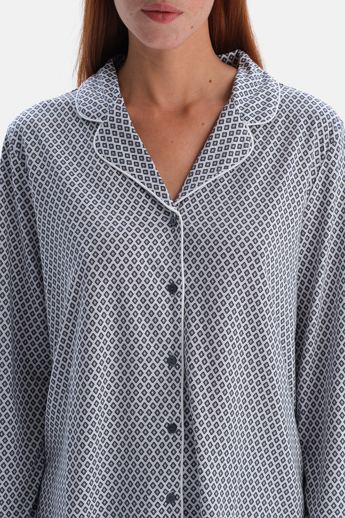 Gri Geometrik Baskılı Gömlek Pantolon Takım