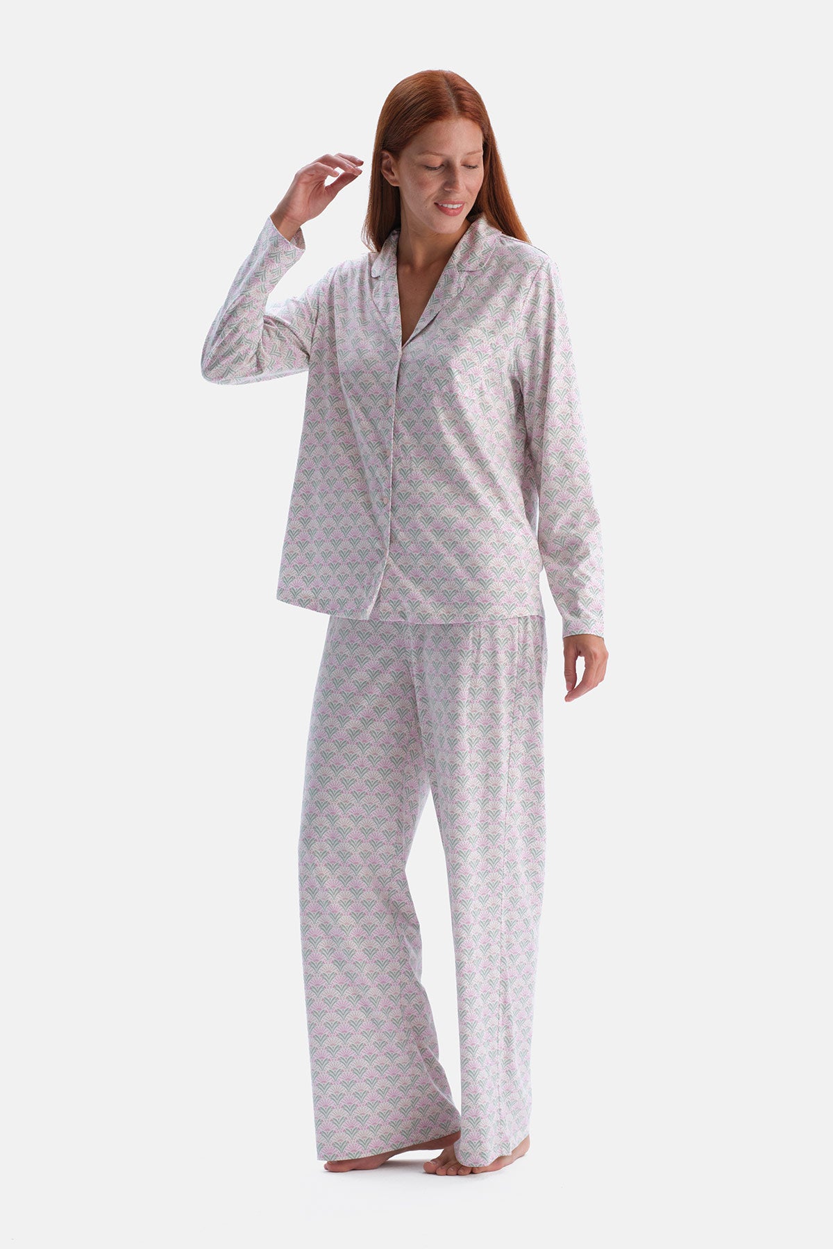 GEOMETRİK ÇİÇEK DESENLİ GÖMLEK PANTOLON TAKIM