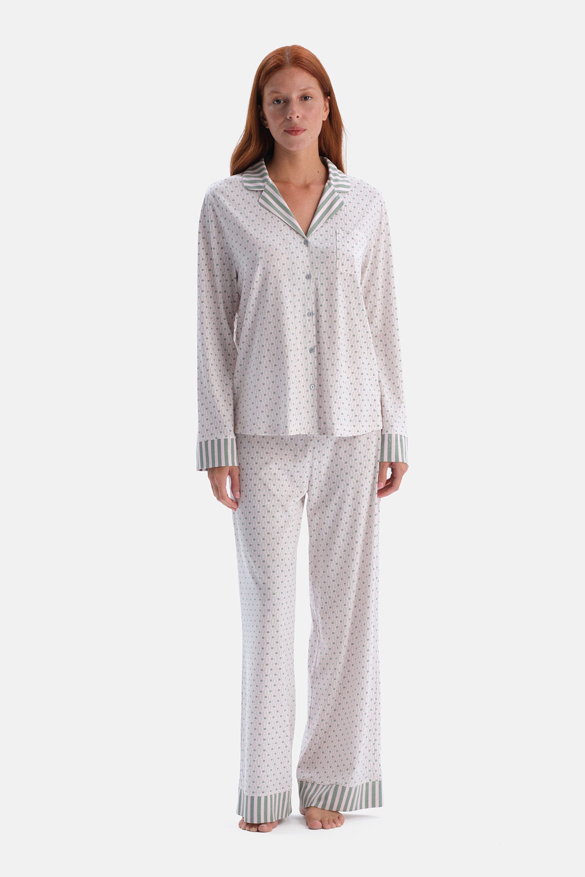 GEOMETRİK DESENLİ GÖMLEK PANTOLON TAKIM