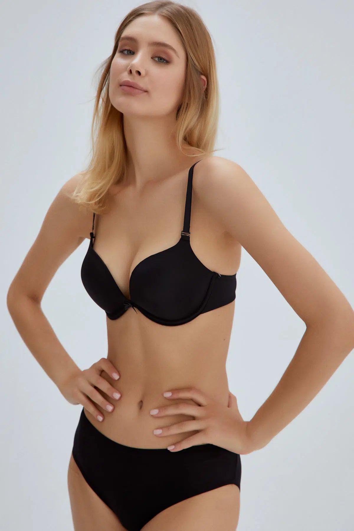 Siyah Angelica Kulaklı Double Push Up Dolgulu Sütyen