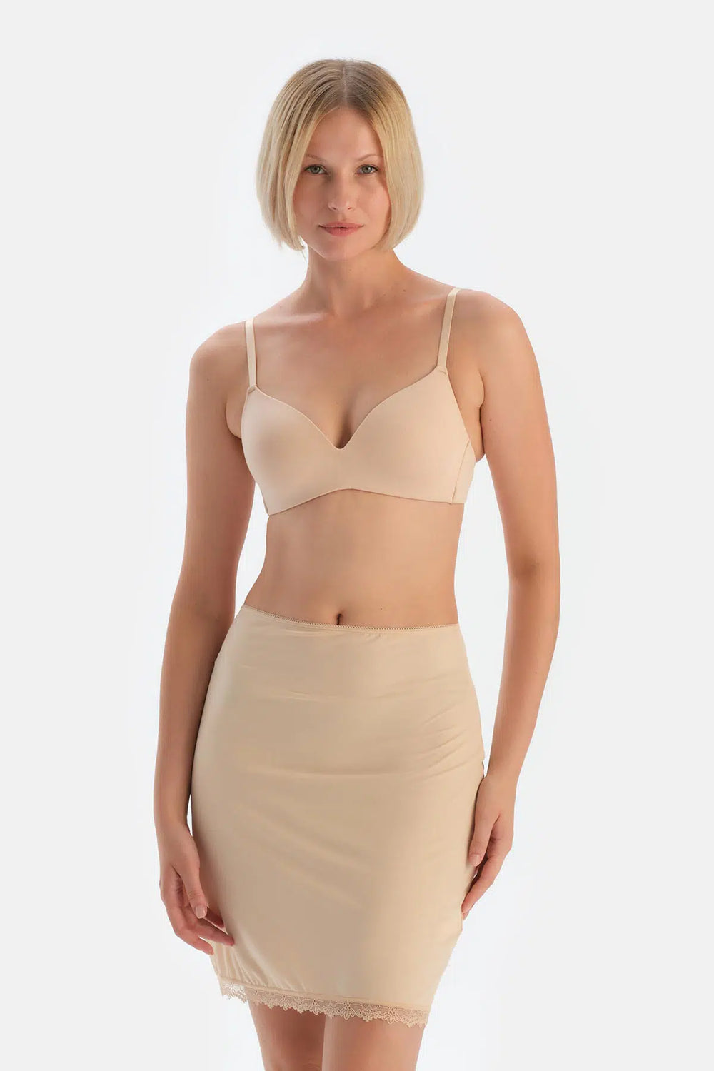 Ten Etek Ucu Dantelli Mıdı Jupon