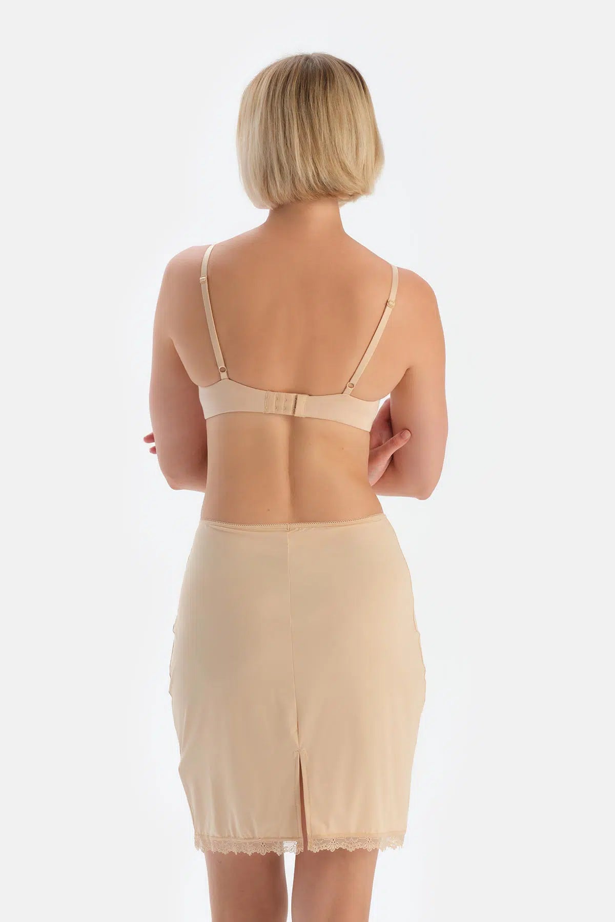 Ten Etek Ucu Dantelli Mıdı Jupon