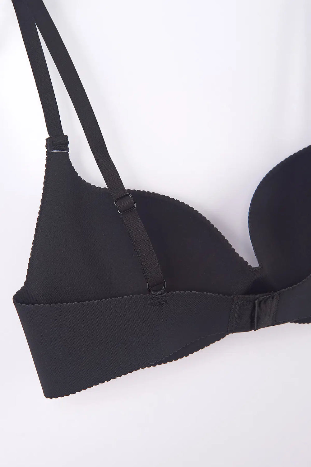 Siyah Lazer Kesim Sütyen